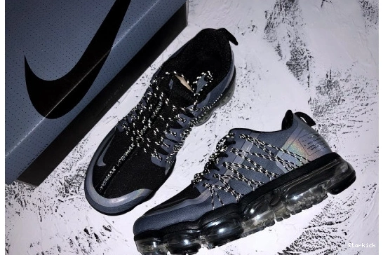 AQ8810-400 RUN UTILITY BLUE DUSK VAPORMAX AIR 1009